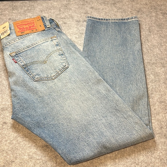 NWT's Levis's 501's, Size 30. - Picture 7 of 16
